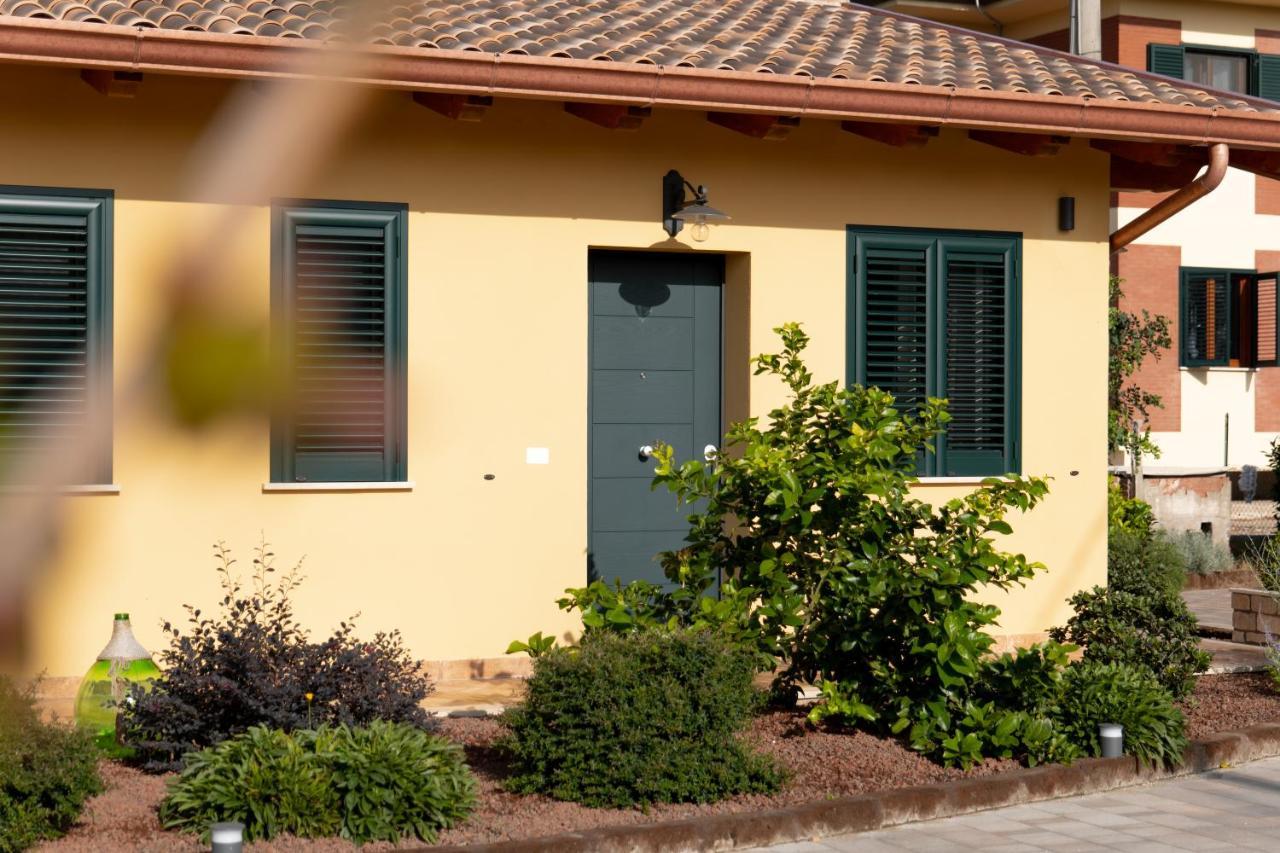 לטינה Agriturismo Casa Chiara מראה חיצוני תמונה