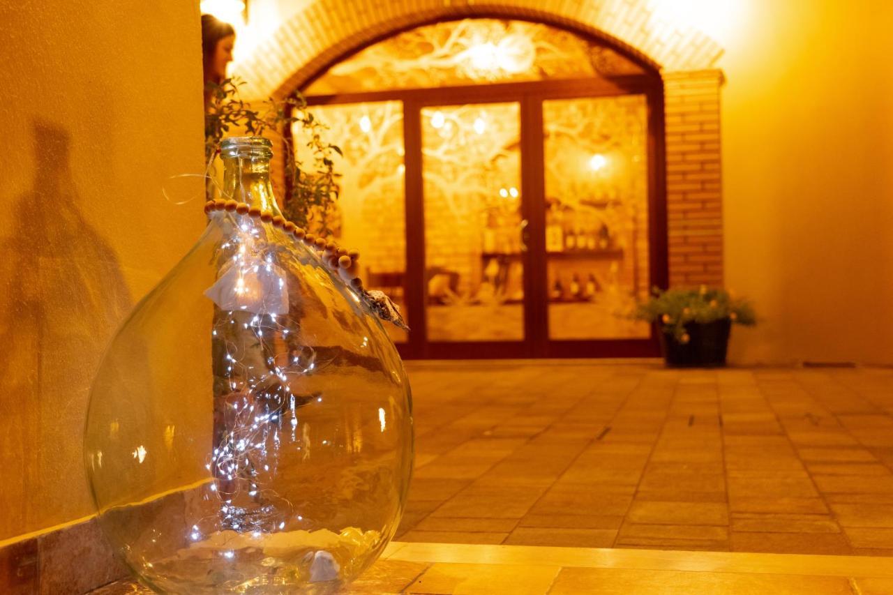 לטינה Agriturismo Casa Chiara מראה חיצוני תמונה
